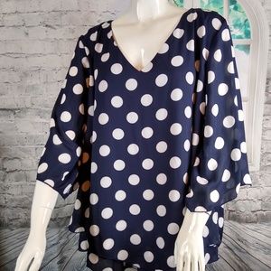 NWT Avenue Woman Top Blouse Tunic polka Dots 32/33